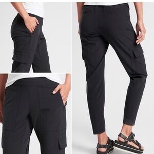 Athleta Chelsea cargo pants Size 0 L39